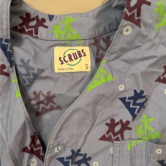 Smart Scrubs Blue and Green Patterned Top - 3 included - Picture 3 of 3